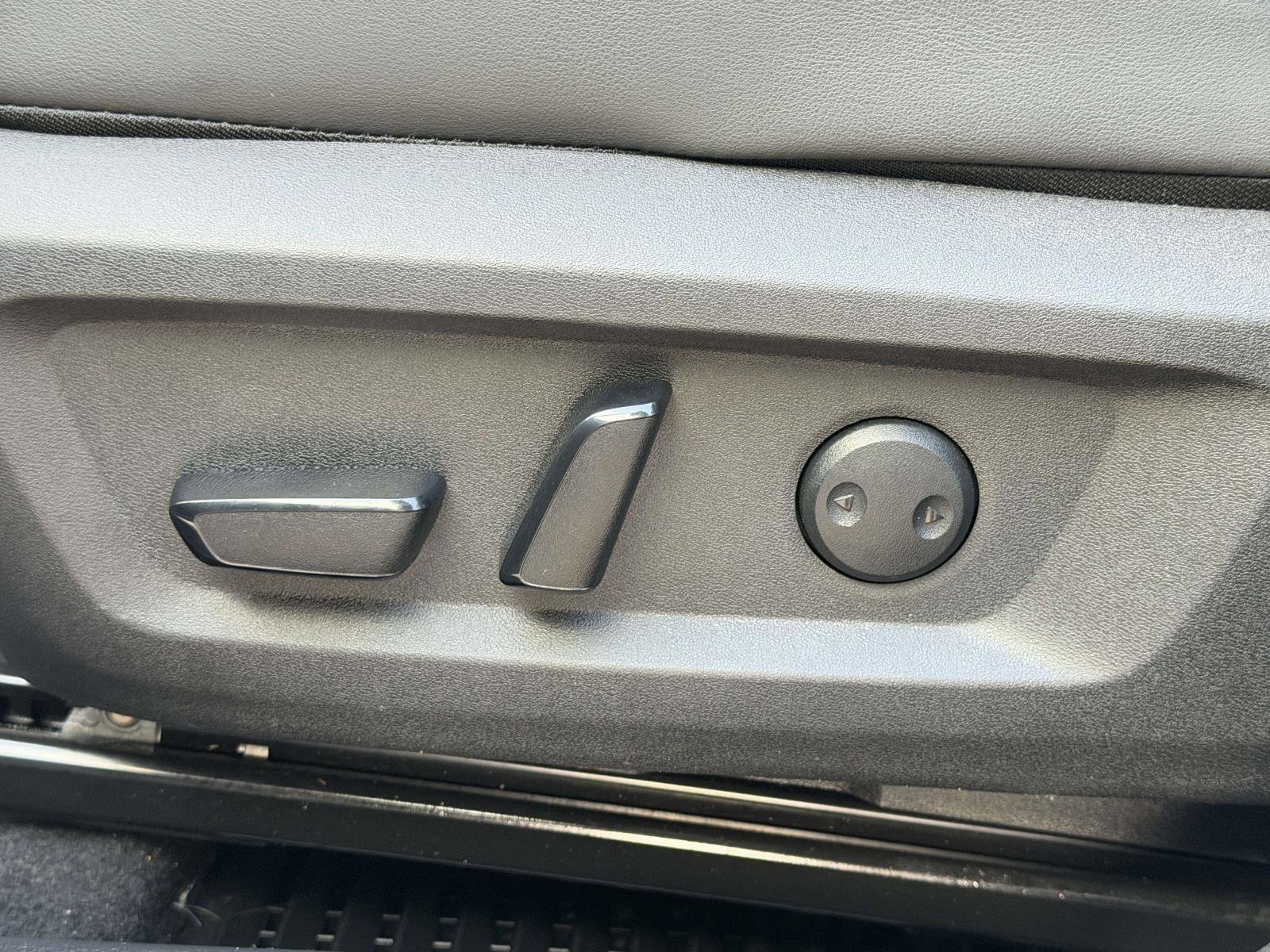 Used 2022 Nissan Rogue Platinum w/ Head-Up Display Package image 21