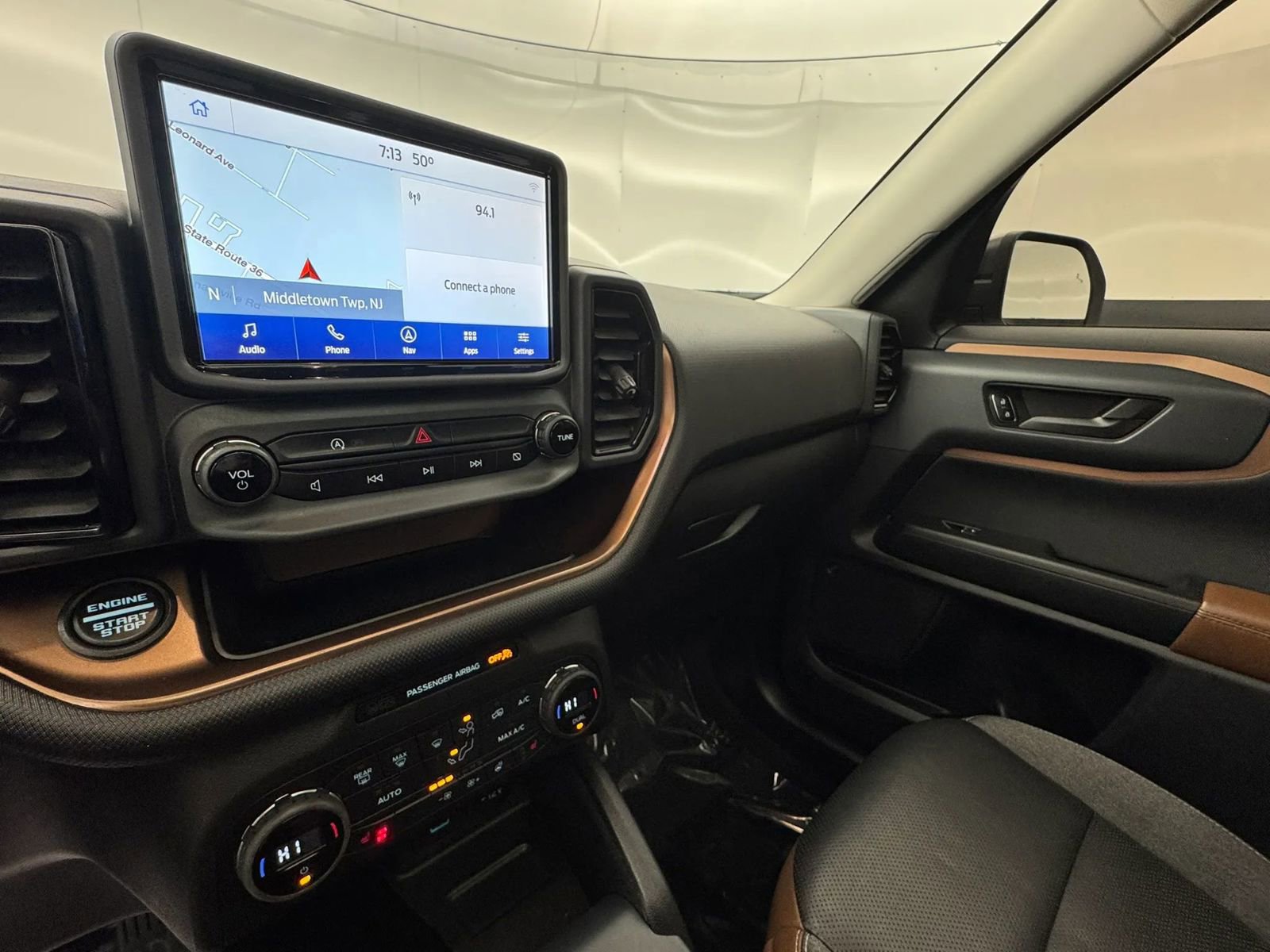 Used 2021 Ford Bronco Sport Outer Banks w/ Outer Banks Package AWD/4WD image 17
