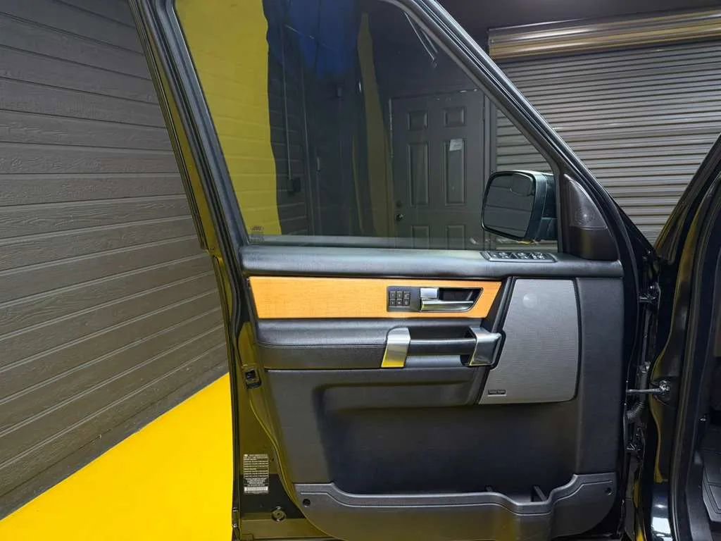 Used 2012 Land Rover LR4 HSE LUX image 25