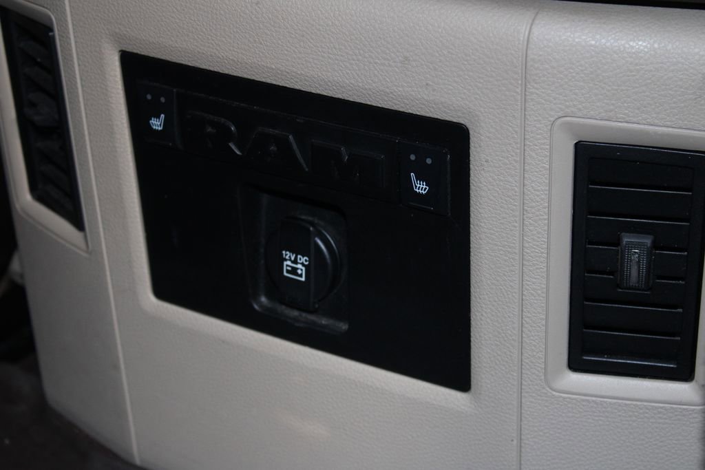 Used 2018 RAM 2500 Longhorn w/ Longhorn Southfork Package image 33