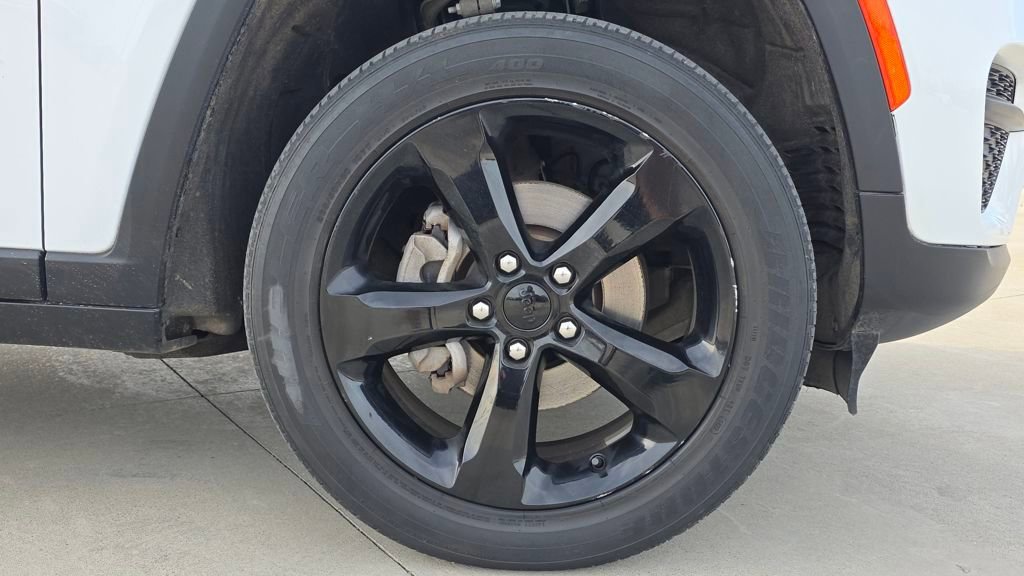 Used 2022 Jeep Grand Cherokee Altitude image 11