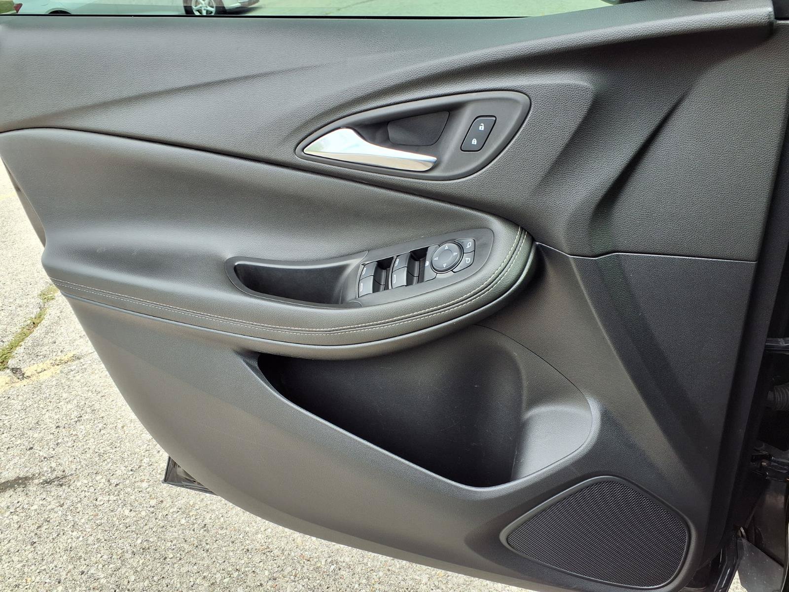 Used 2024 Buick Encore GX Preferred FWD image 19