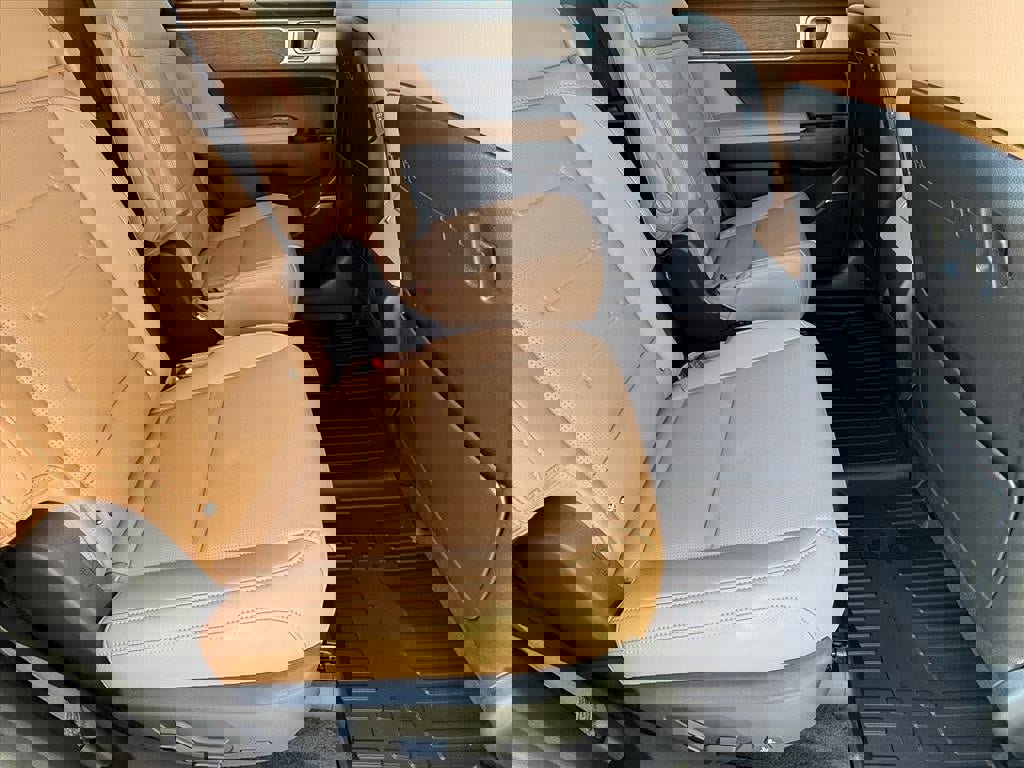 New 2026 Hyundai Santa Fe Limited AWD/4WD image 11