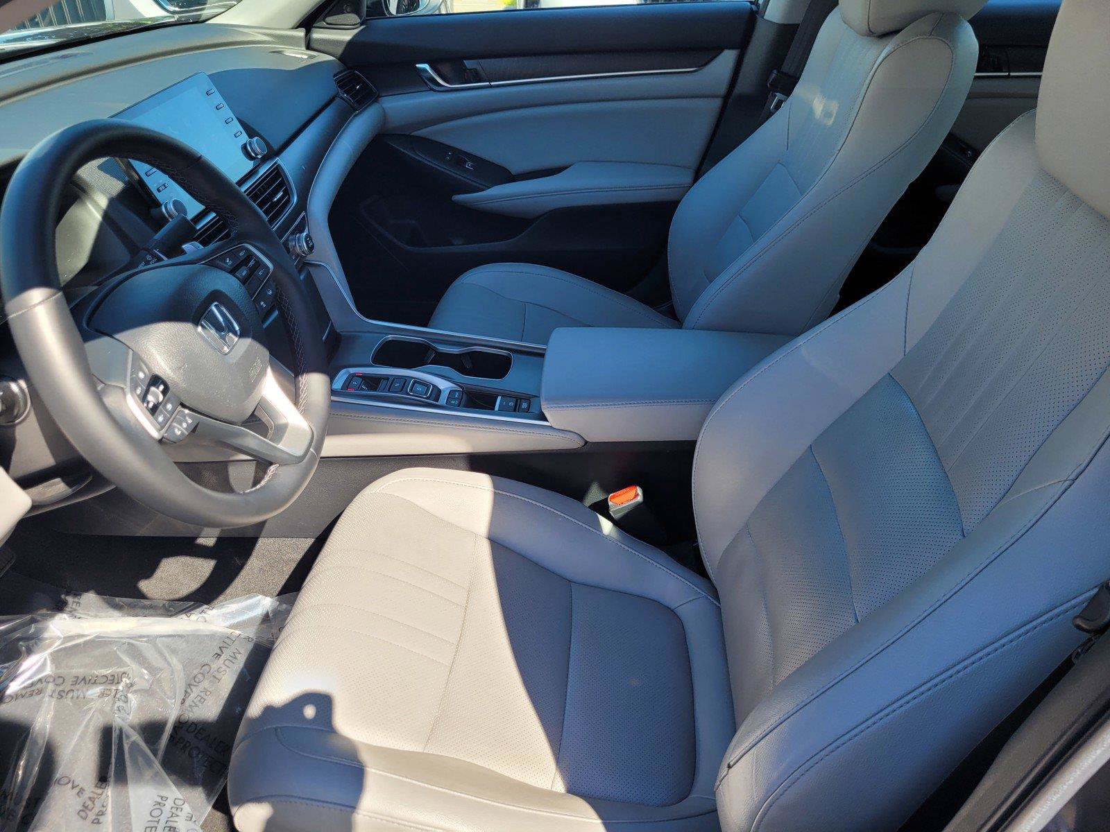 Used 2019 Honda Accord Touring image 19