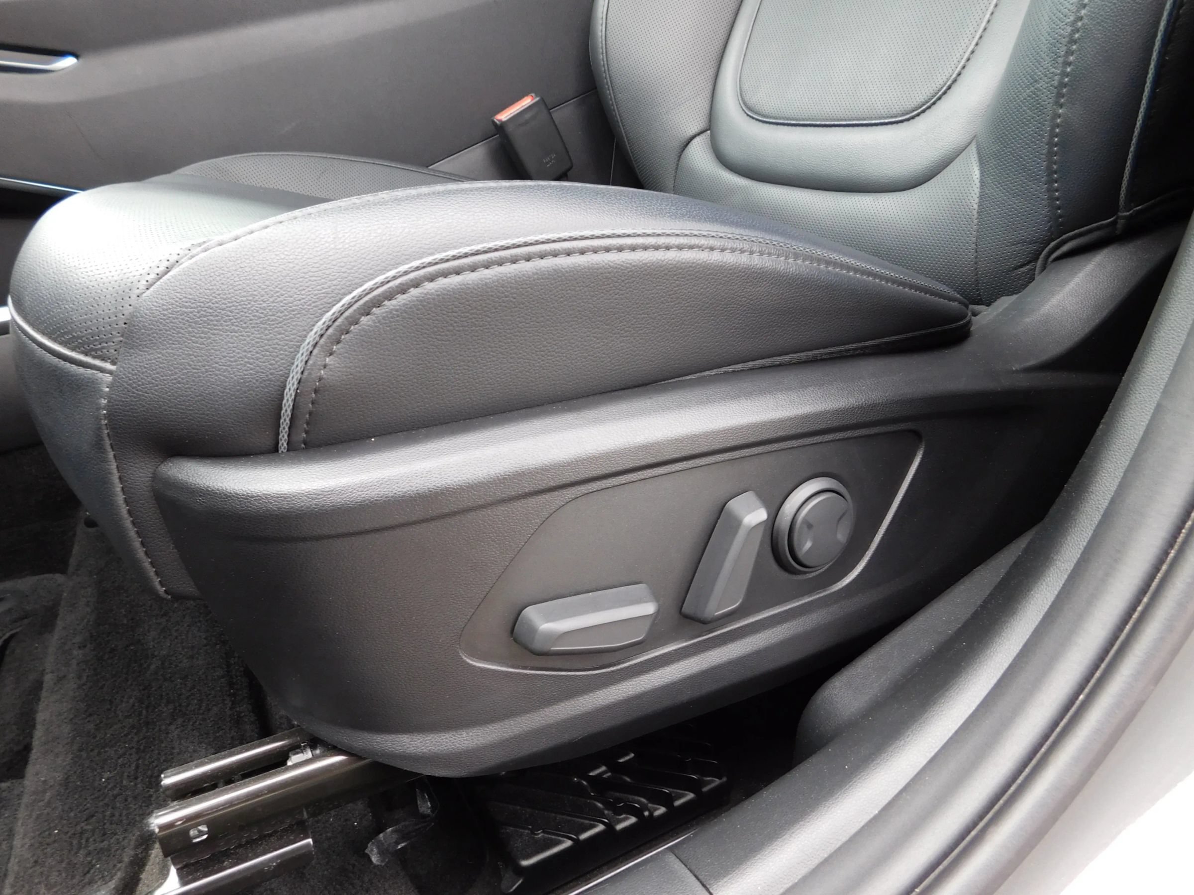 Used 2024 Hyundai Tucson Limited AWD/4WD image 17