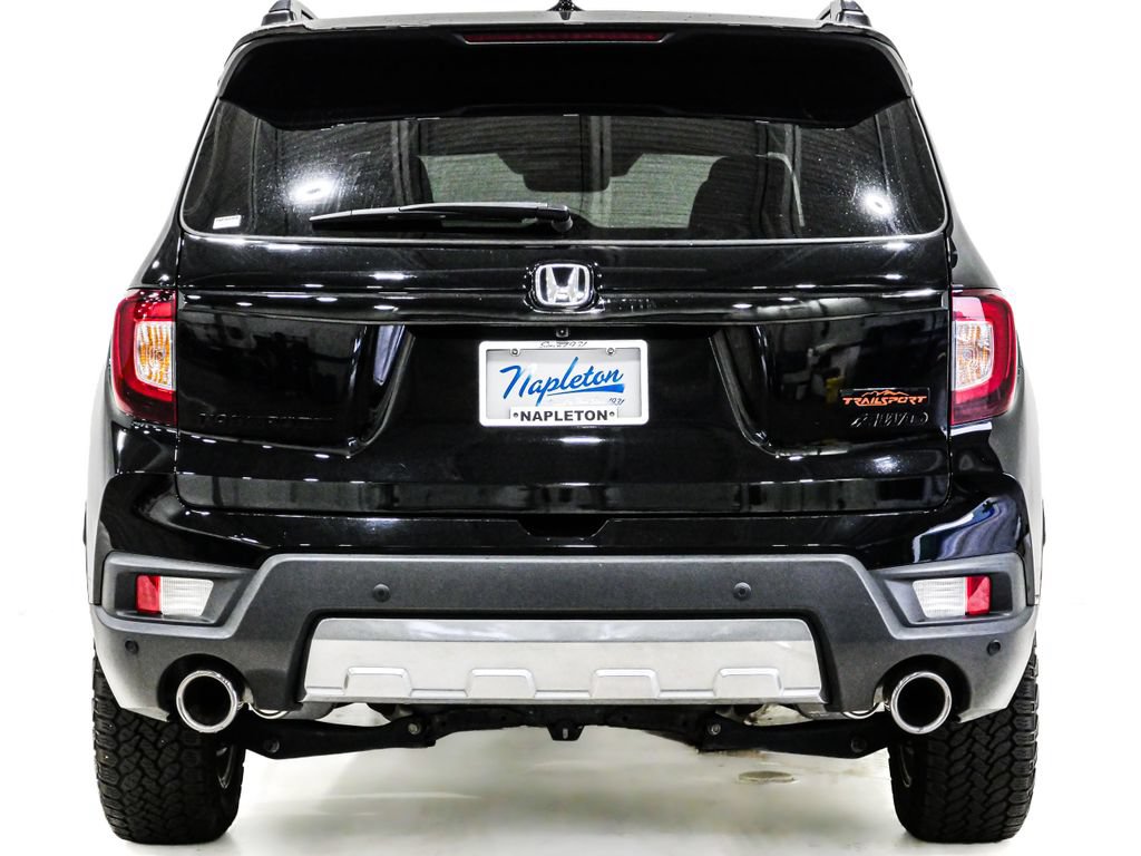 Used 2025 Honda Passport TrailSport image 8