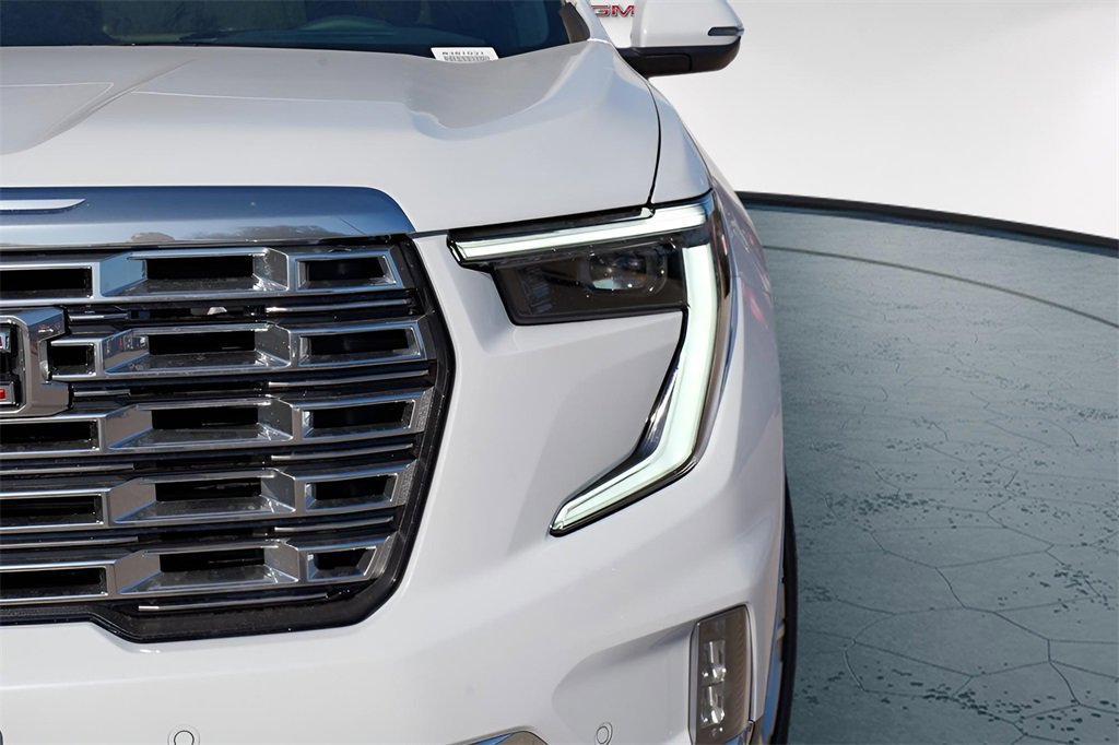 New 2026 GMC Acadia Denali w/ Super Cruise Package image 3