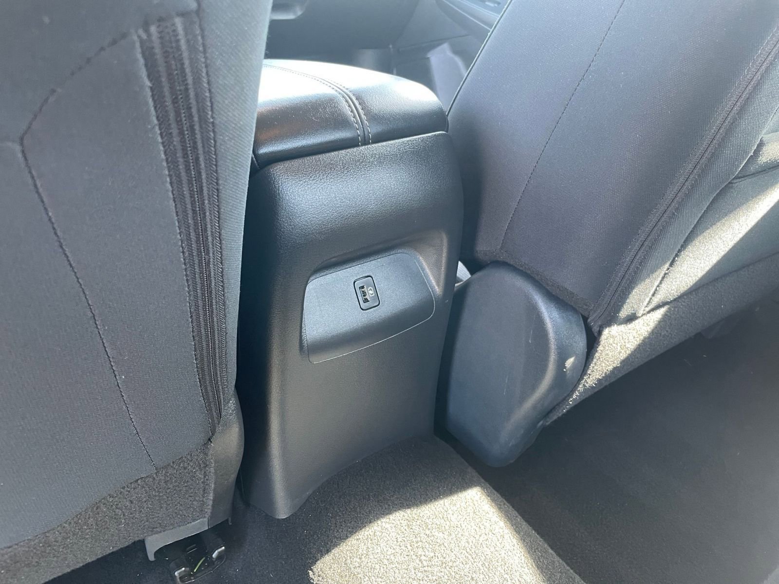 Used 2025 Nissan Sentra SV image 22