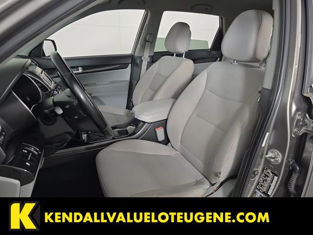 Used 2014 Kia Sorento LX AWD/4WD image 16