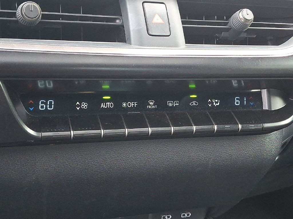 Used 2023 Lexus UX 250h AWD w/ Accessory Package (Z2) image 17