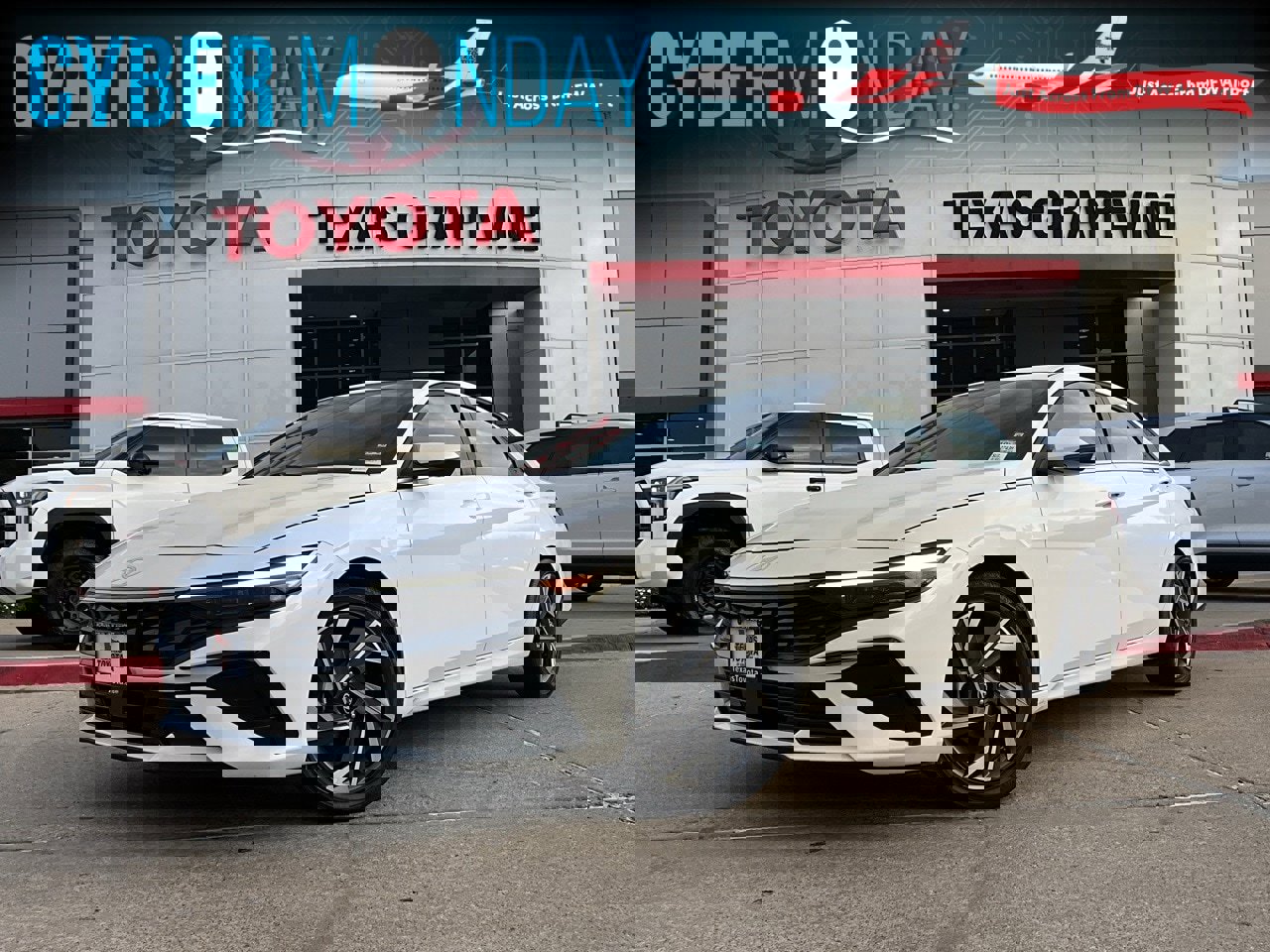 Used 2025 Hyundai Elantra Limited