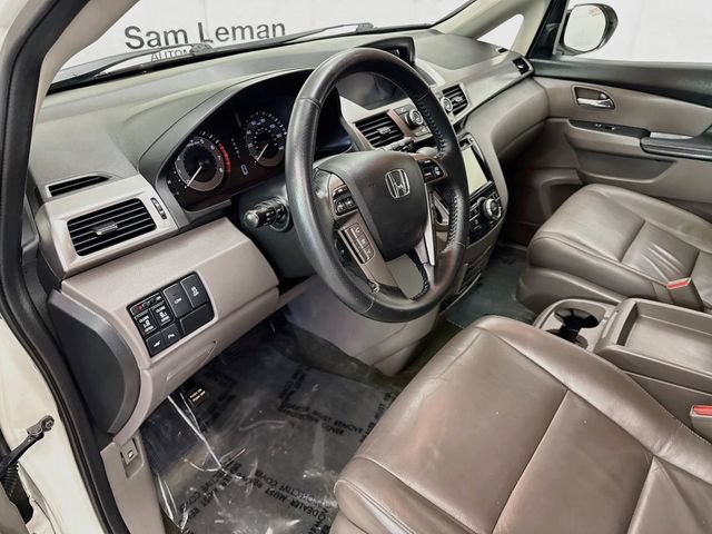 Used 2016 Honda Odyssey Touring Elite image 9