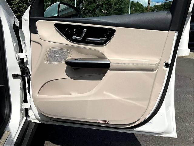 Used 2026 Mercedes-Benz GLC 300 4MATIC image 30