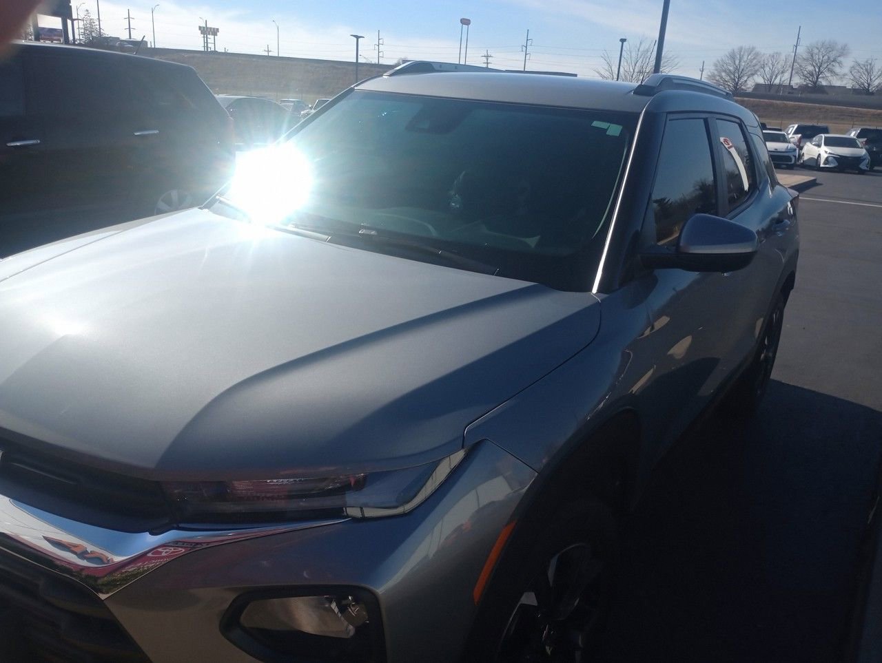 Used 2023 Chevrolet TrailBlazer LT image 2