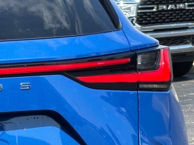 Used 2022 Lexus NX 350 AWD image 12