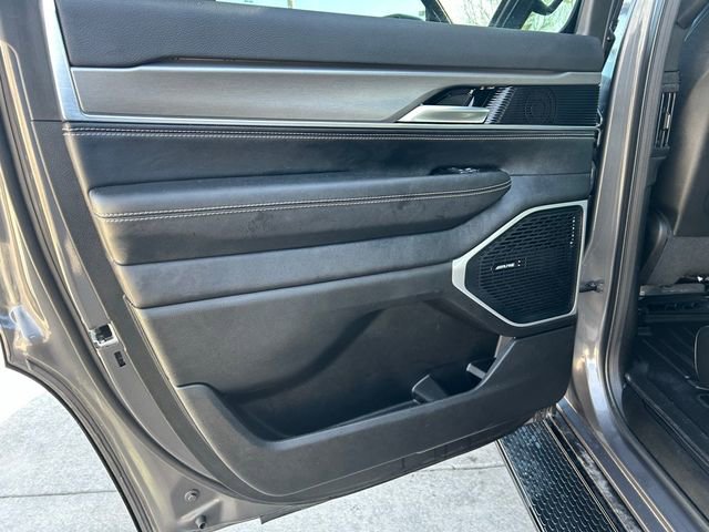 Used 2024 Jeep Wagoneer Series II image 15