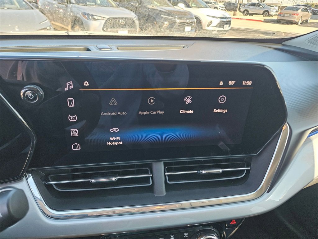 Used 2025 Chevrolet Trax LT w/ LT Convenience Package image 21