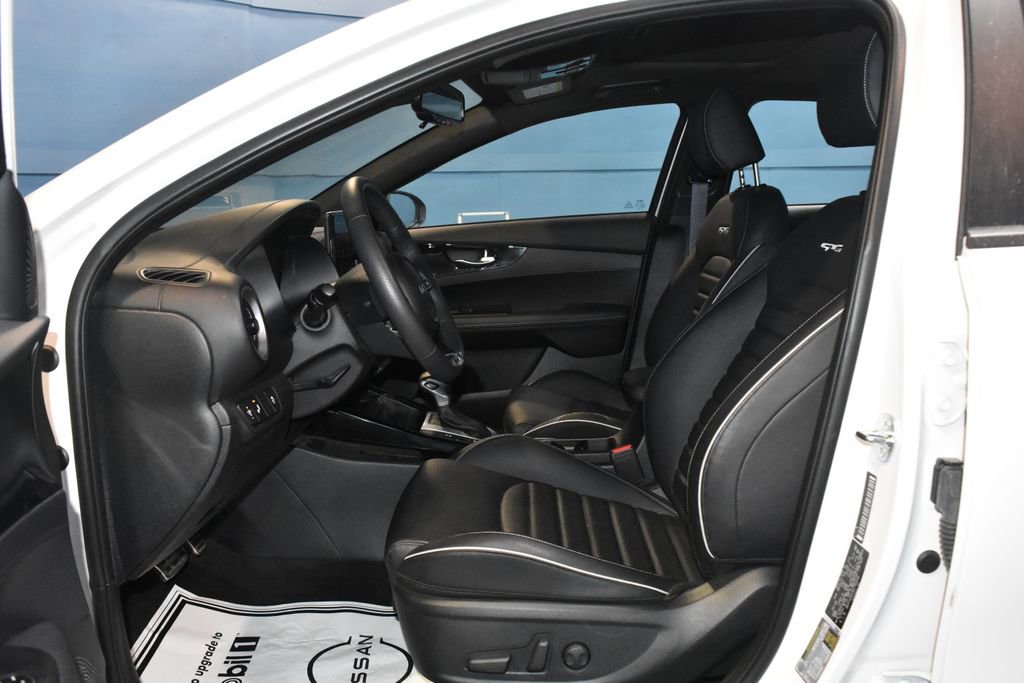 Used 2024 Kia Forte GT-Line w/ GT-Line Premium Package image 6