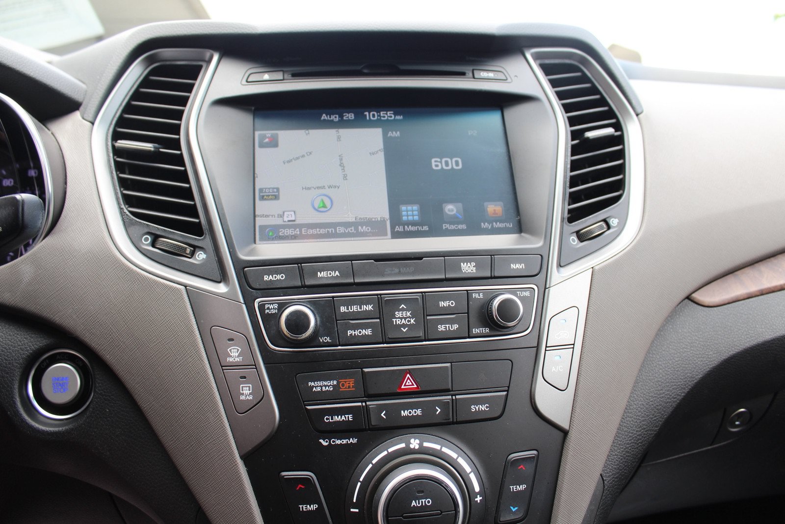 Used 2018 Hyundai Santa Fe Sport w/ 2.4L Tech Package 04 FWD image 11
