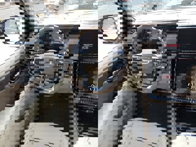 New 2026 GMC Yukon Denali image 13