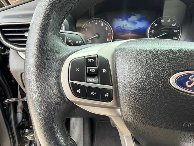 Used 2023 Ford Explorer XLT w/ Equipment Group 202A AWD/4WD image 47