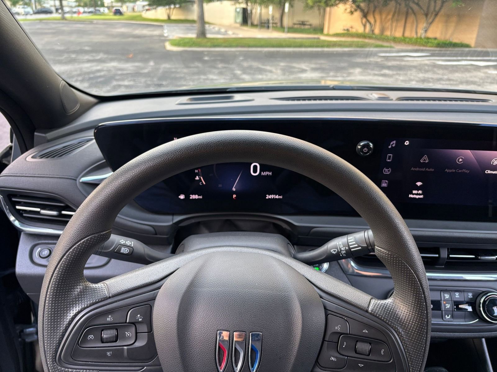 Used 2025 Buick Envista Preferred FWD image 29