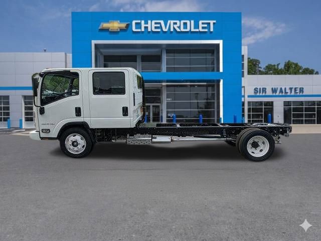 New 2025 Chevrolet Low Cab Forward image 10