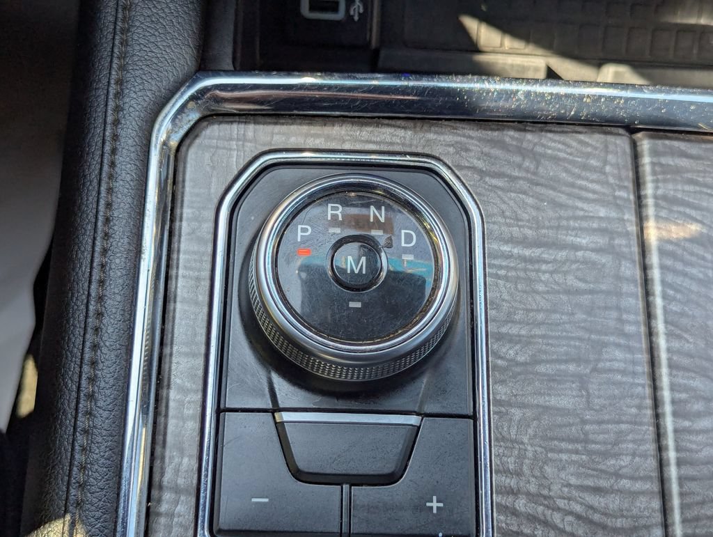 Used 2019 Ford Expedition Limited w/ Equipment Group 301A AWD/4WD image 21