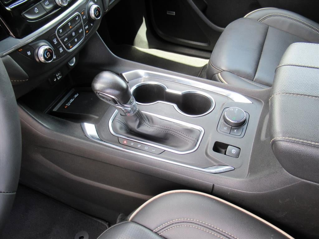 Used 2022 Chevrolet Traverse Premier AWD/4WD image 18