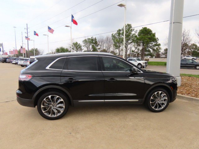 Used 2023 Lincoln Nautilus Reserve image 8