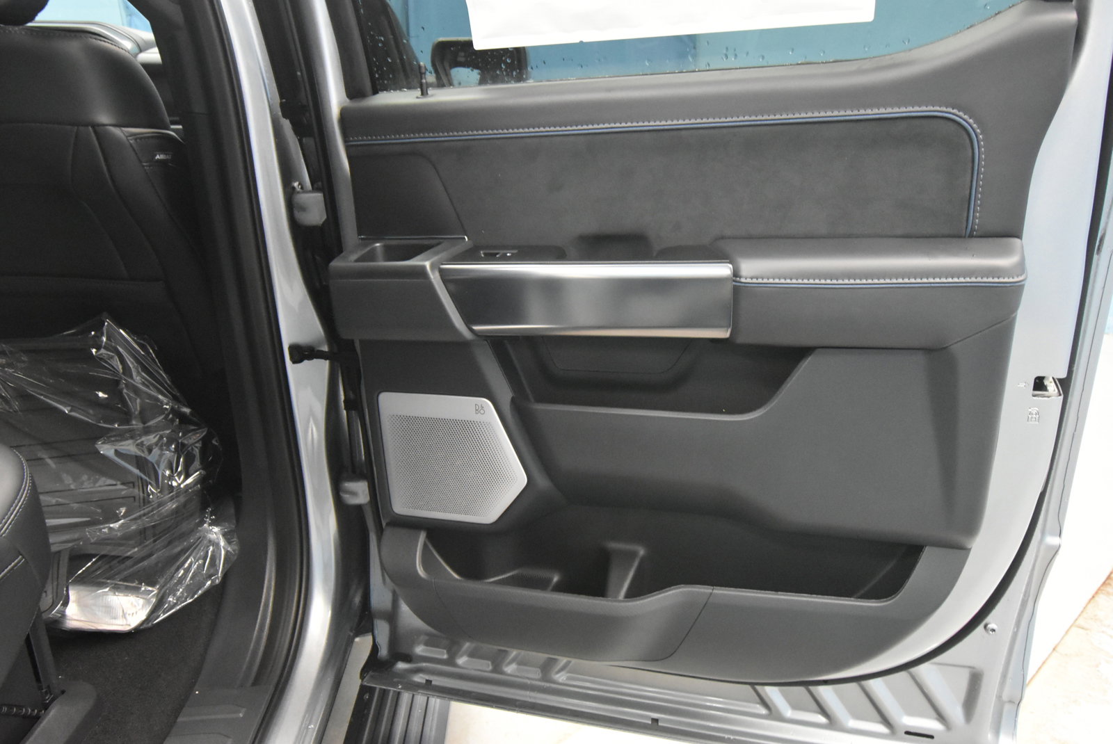 New 2025 Ford F150 Platinum w/ Equipment Group 702A High image 19