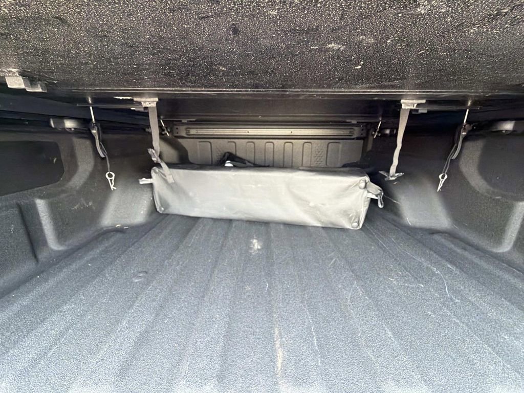 Used 2025 Jeep Gladiator Sport image 13