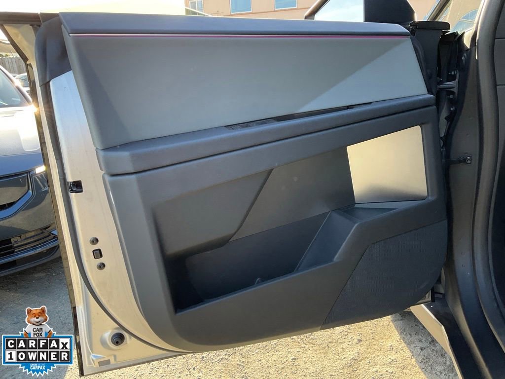 Used 2024 Tesla Cybertruck AWD Crew Cab image 24