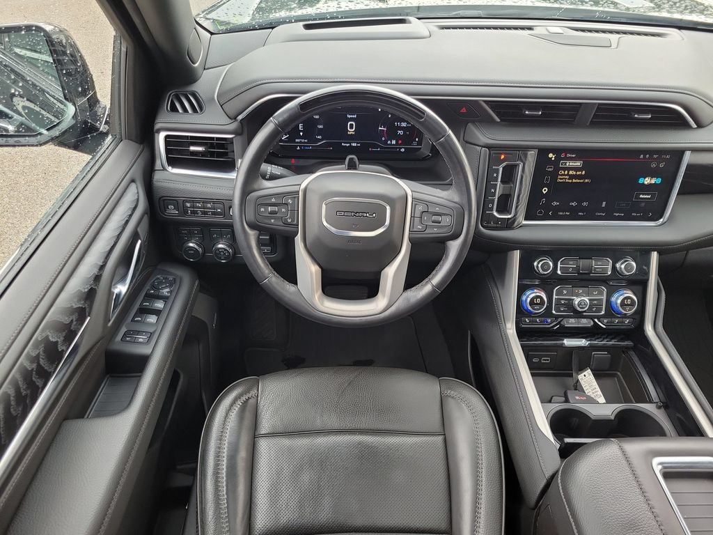 Used 2024 GMC Yukon Denali w/ Advanced Technology Package AWD/4WD image 13