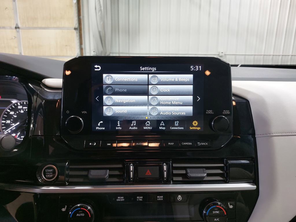 Used 2023 Nissan Pathfinder SL image 23