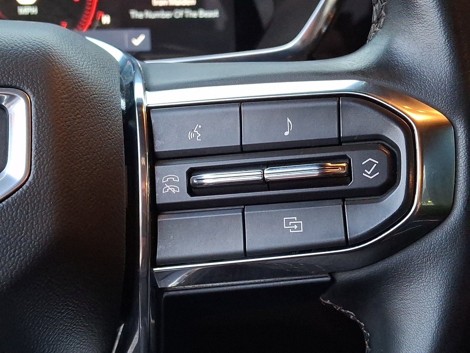 Certified 2025 GMC Canyon Elevation RWD image 21