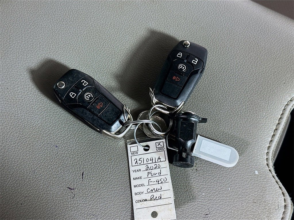 Used 2020 Ford F450 XL w/ Power Equipment Group image 34