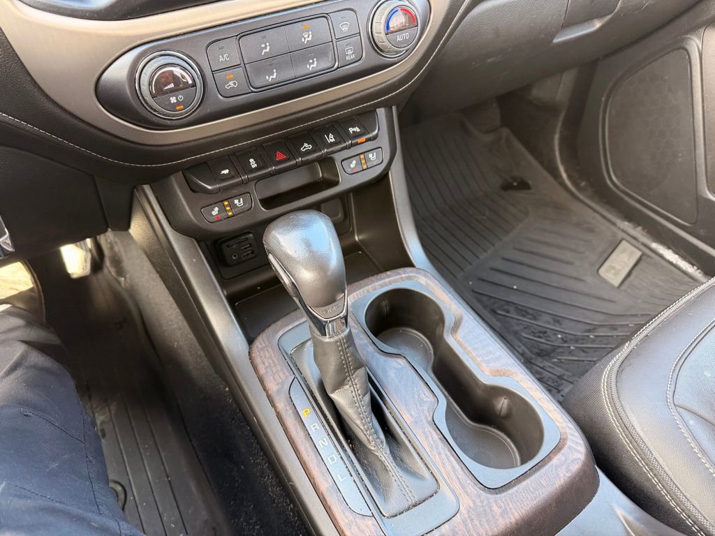 Used 2022 GMC Canyon Denali image 19