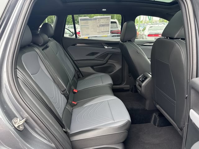 New 2026 Volkswagen Tiguan SE R-Line AWD/4WD image 12