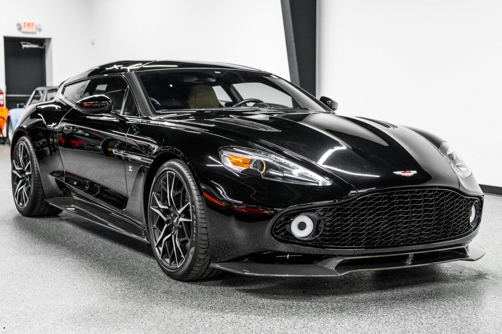 Used 2019 Aston Martin Vanquish Zagato image 3