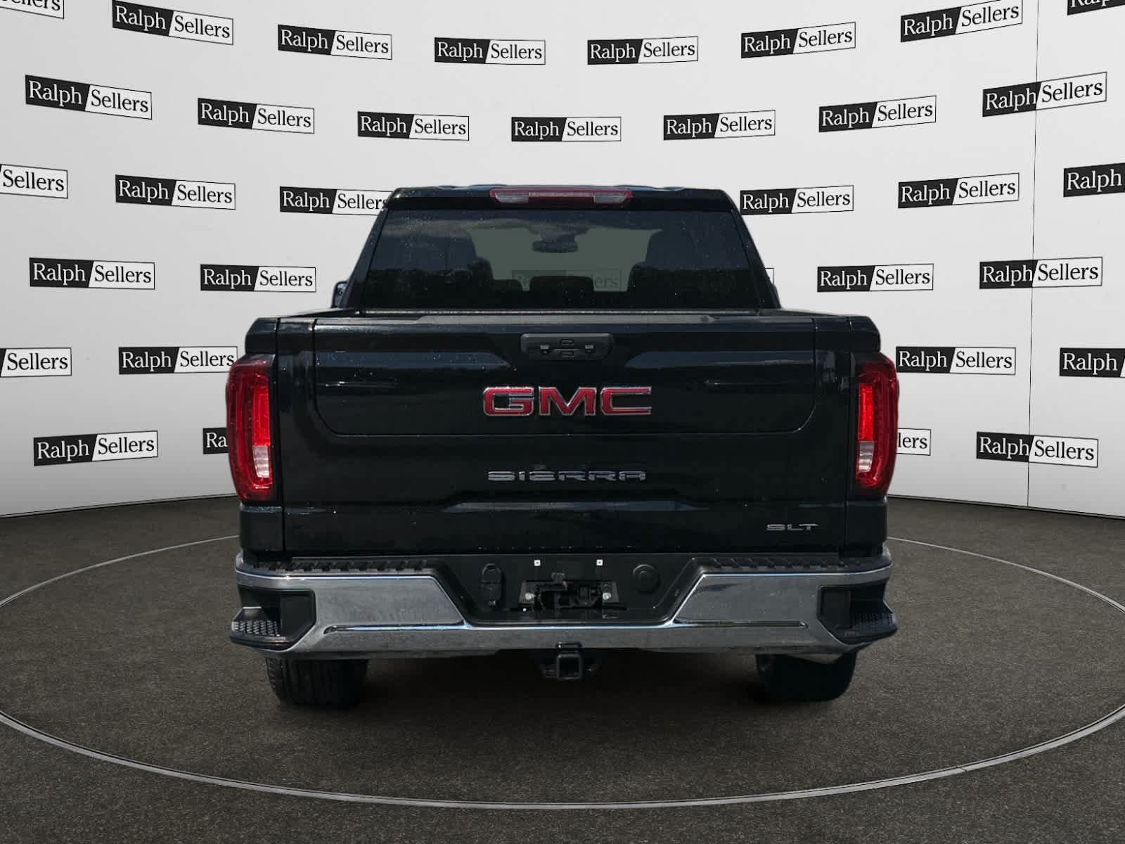 Used 2025 GMC Sierra 1500 SLT AWD/4WD image 5