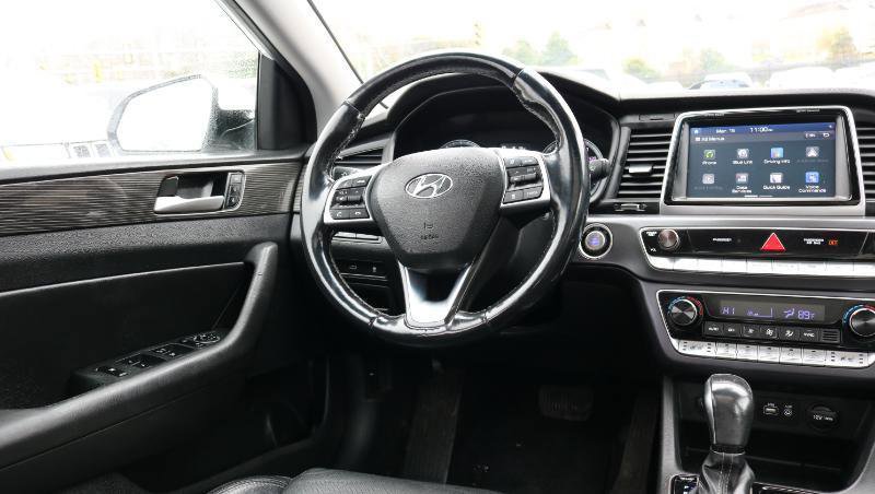 Used 2019 Hyundai Sonata Limited w/ Ultimate Package 04 FWD image 23