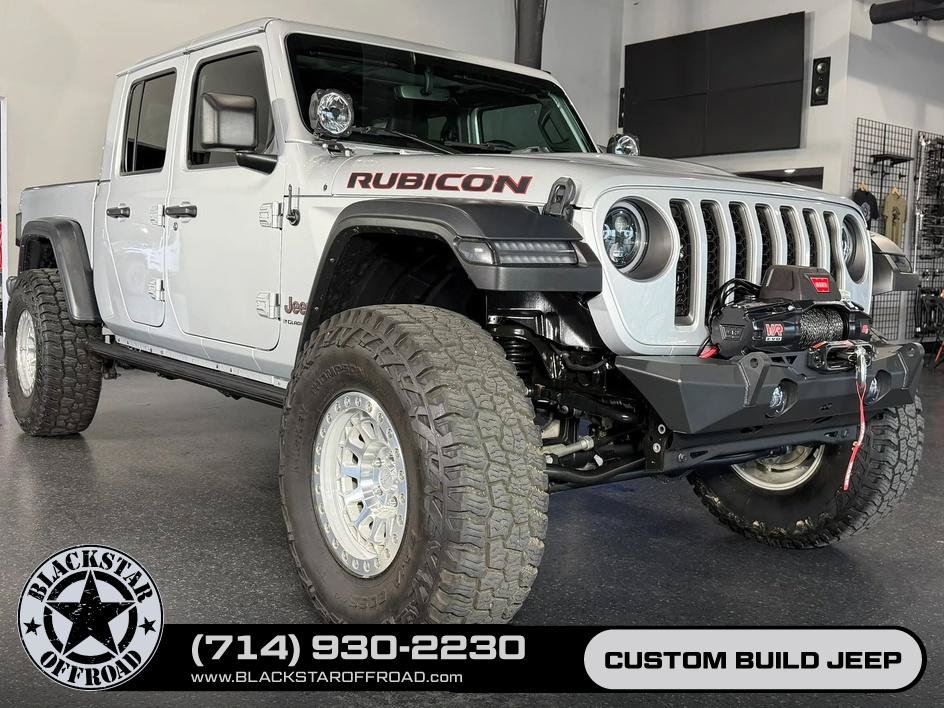 Used 2023 Jeep Gladiator Rubicon w/ Cold Weather Group AWD/4WD image 2