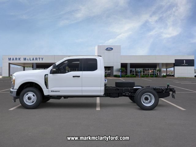 New 2026 Ford F350 XL w/ XL Chrome Package AWD/4WD image 3