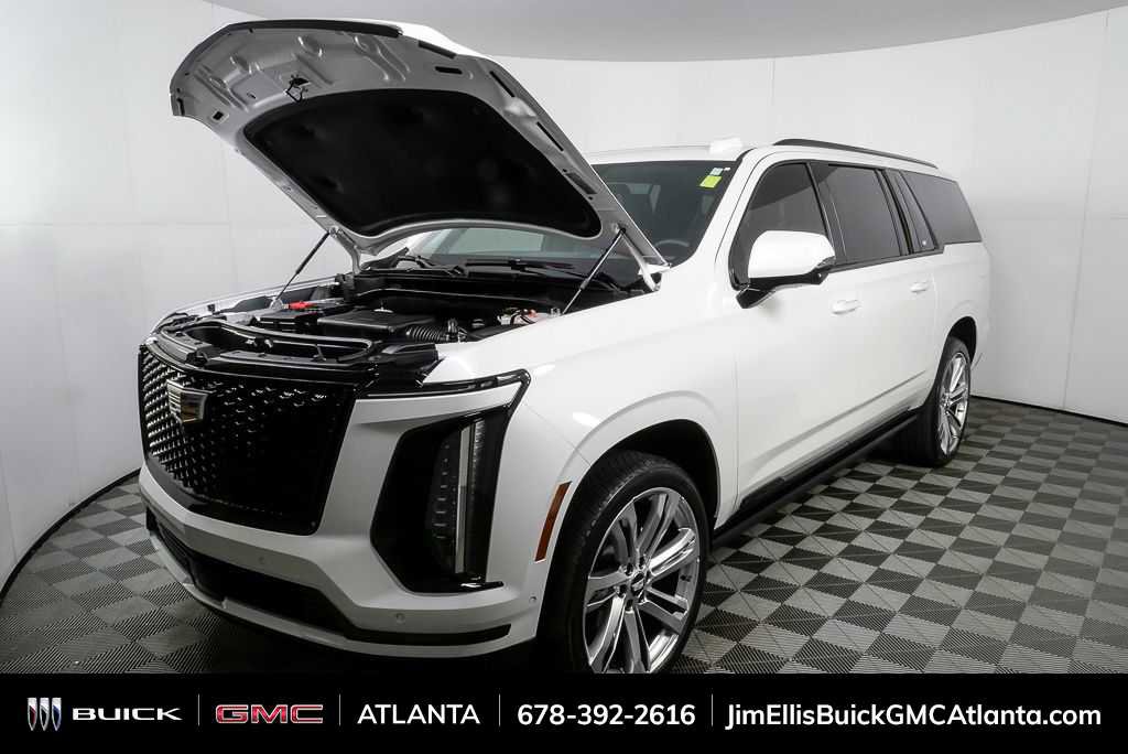 Used 2025 Cadillac Escalade ESV Sport Platinum AWD/4WD image 40