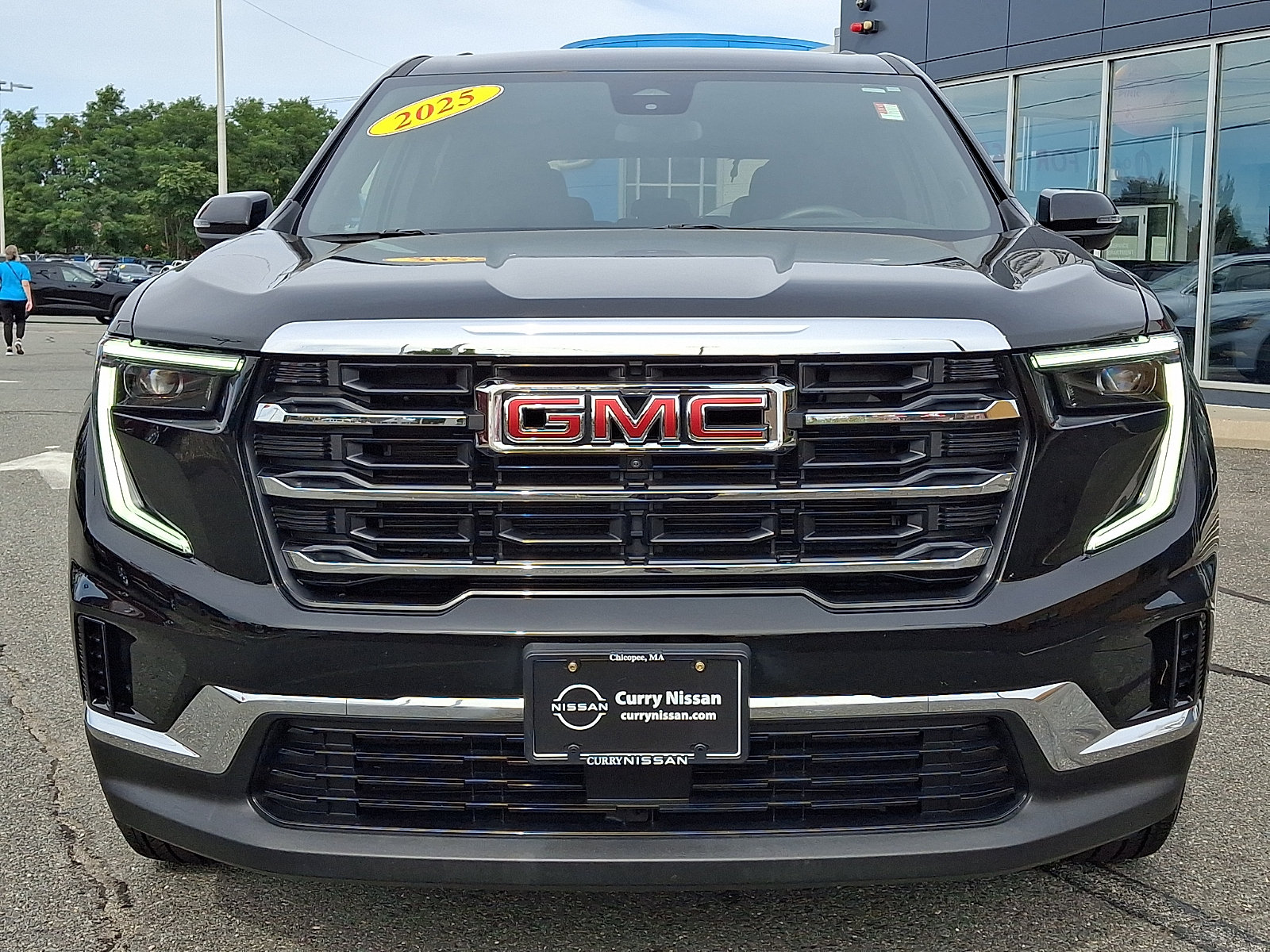 Used 2025 GMC Acadia Elevation AWD/4WD image 2