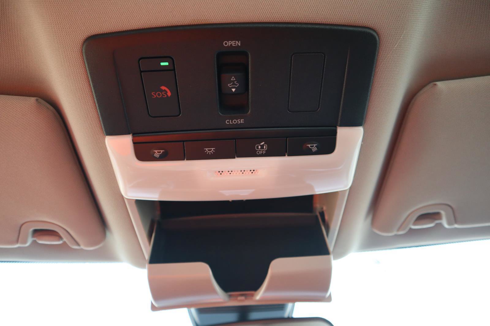Used 2025 Nissan Altima 2.5 SL FWD image 35