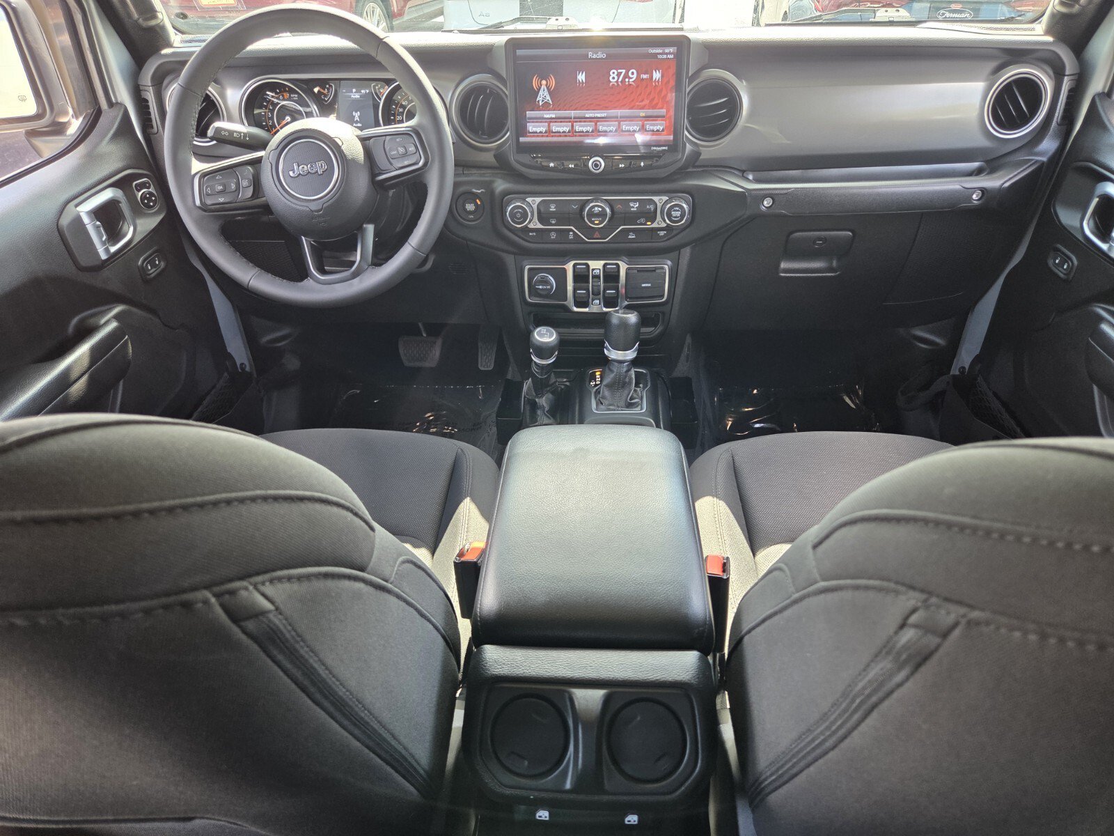 Used 2023 Jeep Gladiator Sport AWD/4WD image 31