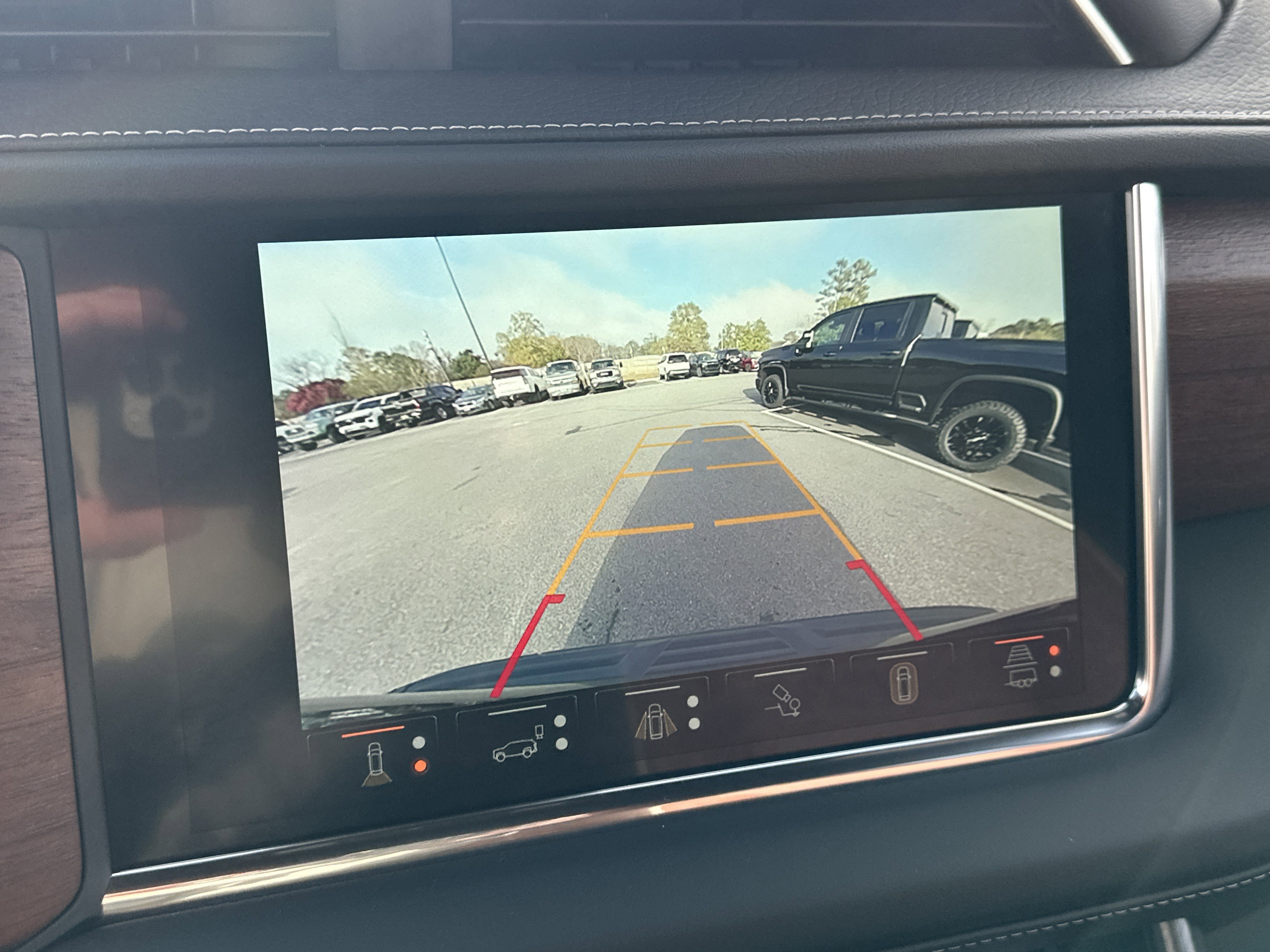 Certified 2024 GMC Yukon Denali Ultimate image 34