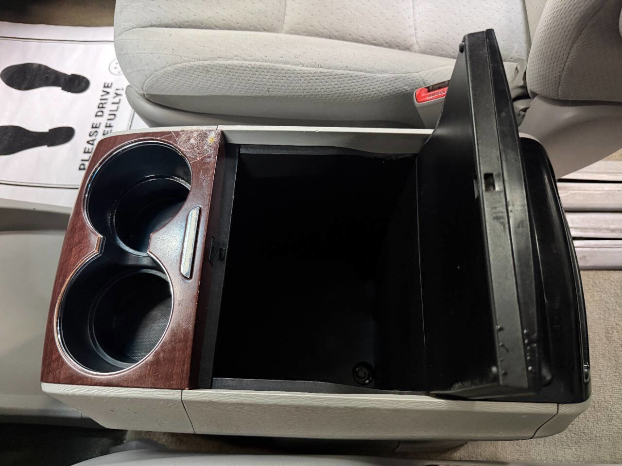 Used 2013 Toyota Sienna XLE image 45